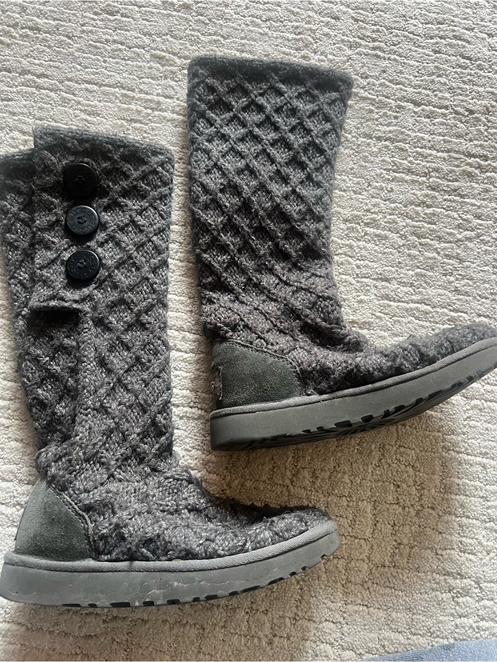 Ugg sweater boots